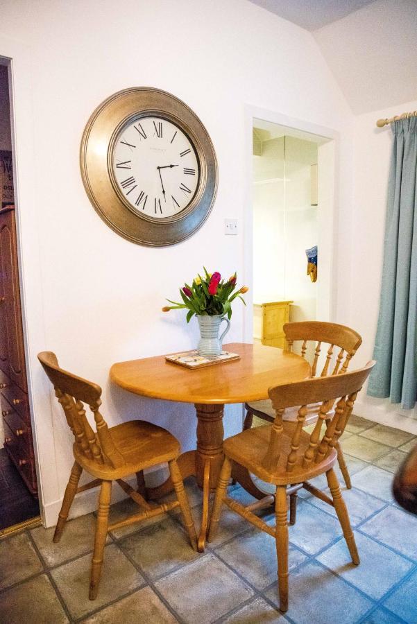 Standing Stones Cottage อาร์บรอท ภายนอก รูปภาพ