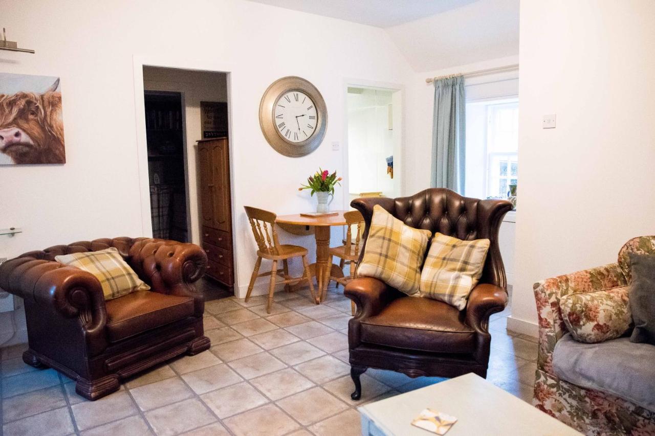 Standing Stones Cottage อาร์บรอท ภายนอก รูปภาพ